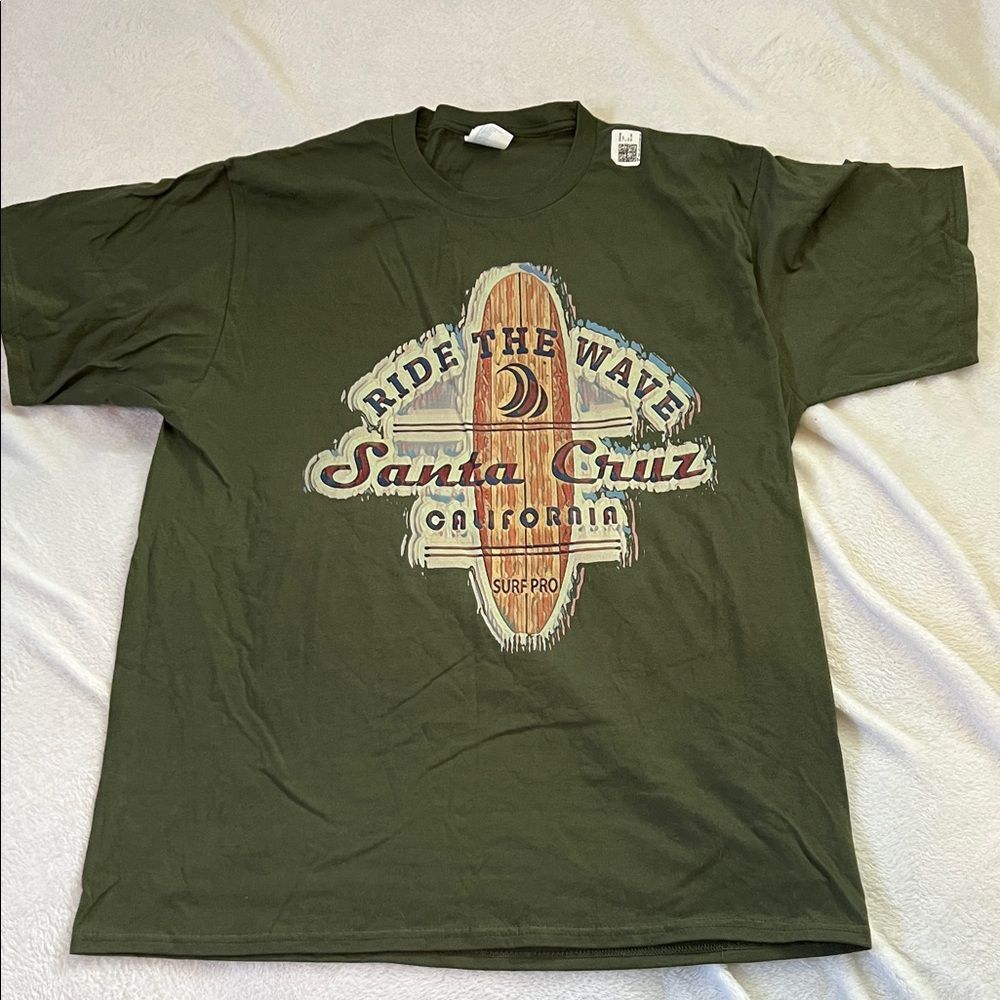 Santa Cruz Surf Ride the Wave Forest Green Graphic Tee (Men’s L)
